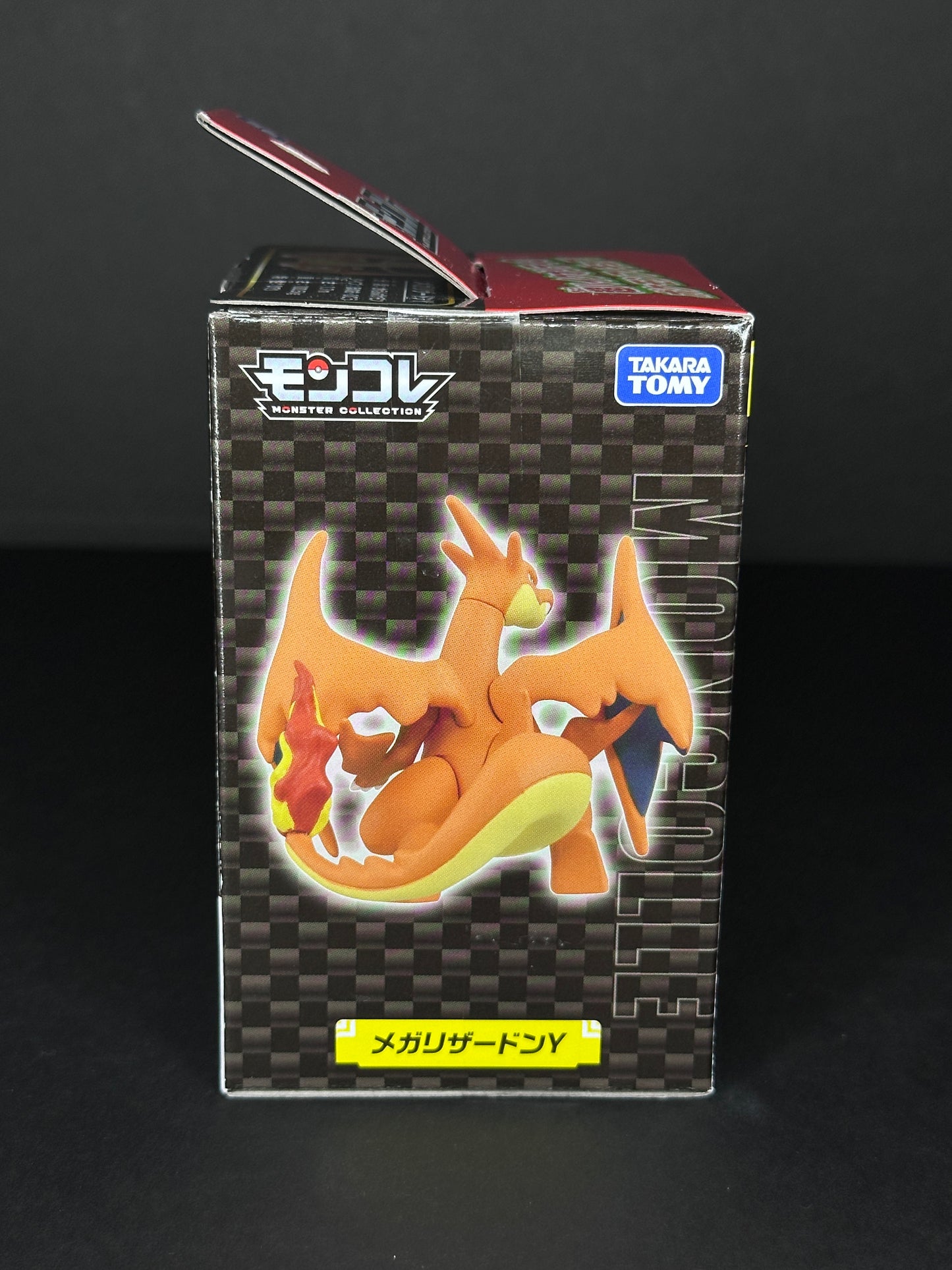 Takara Tomy Pokémon Monster Collection Mega Charizard Y