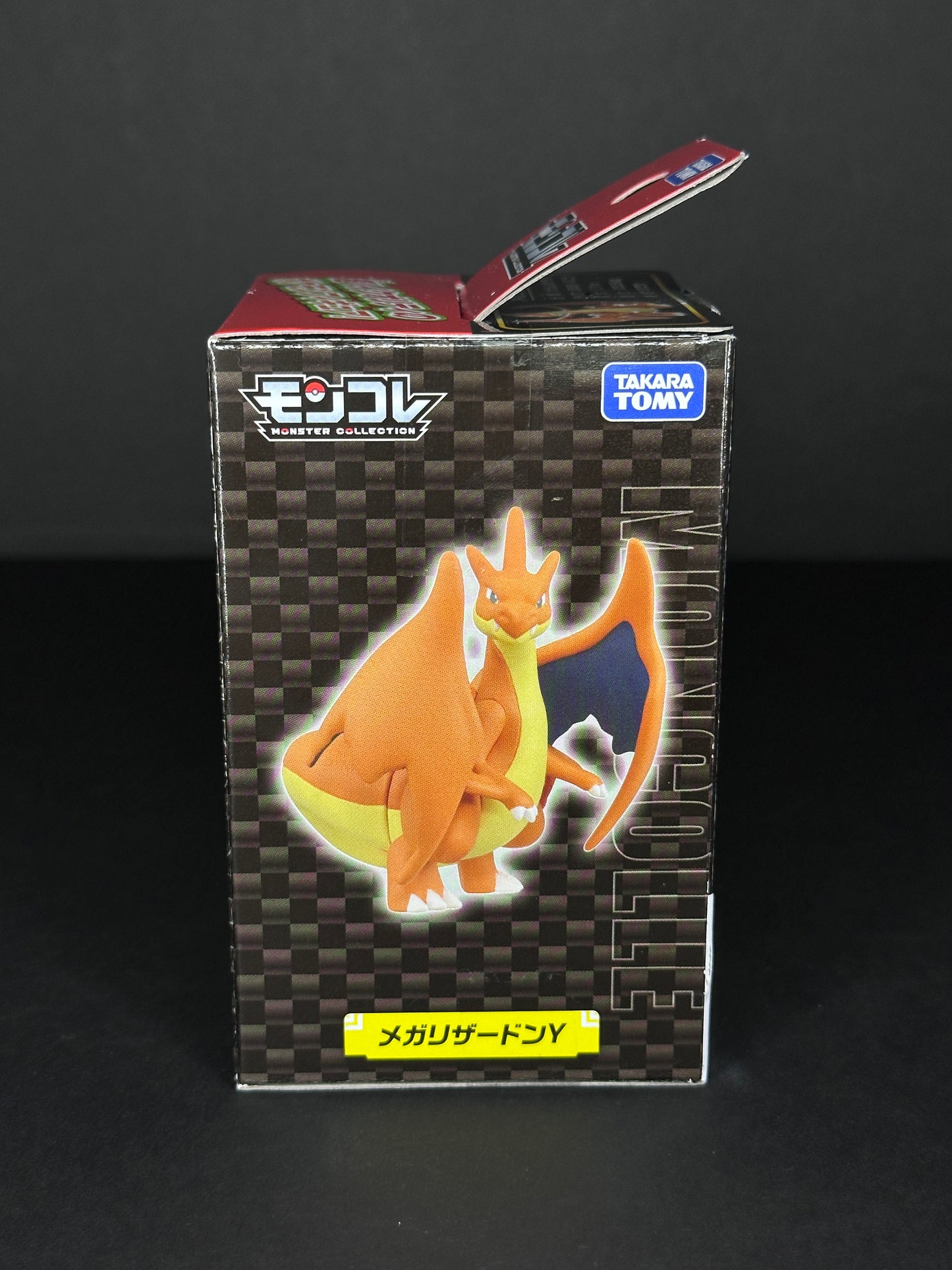 Takara Tomy Pokémon Monster Collection Mega Charizard Y