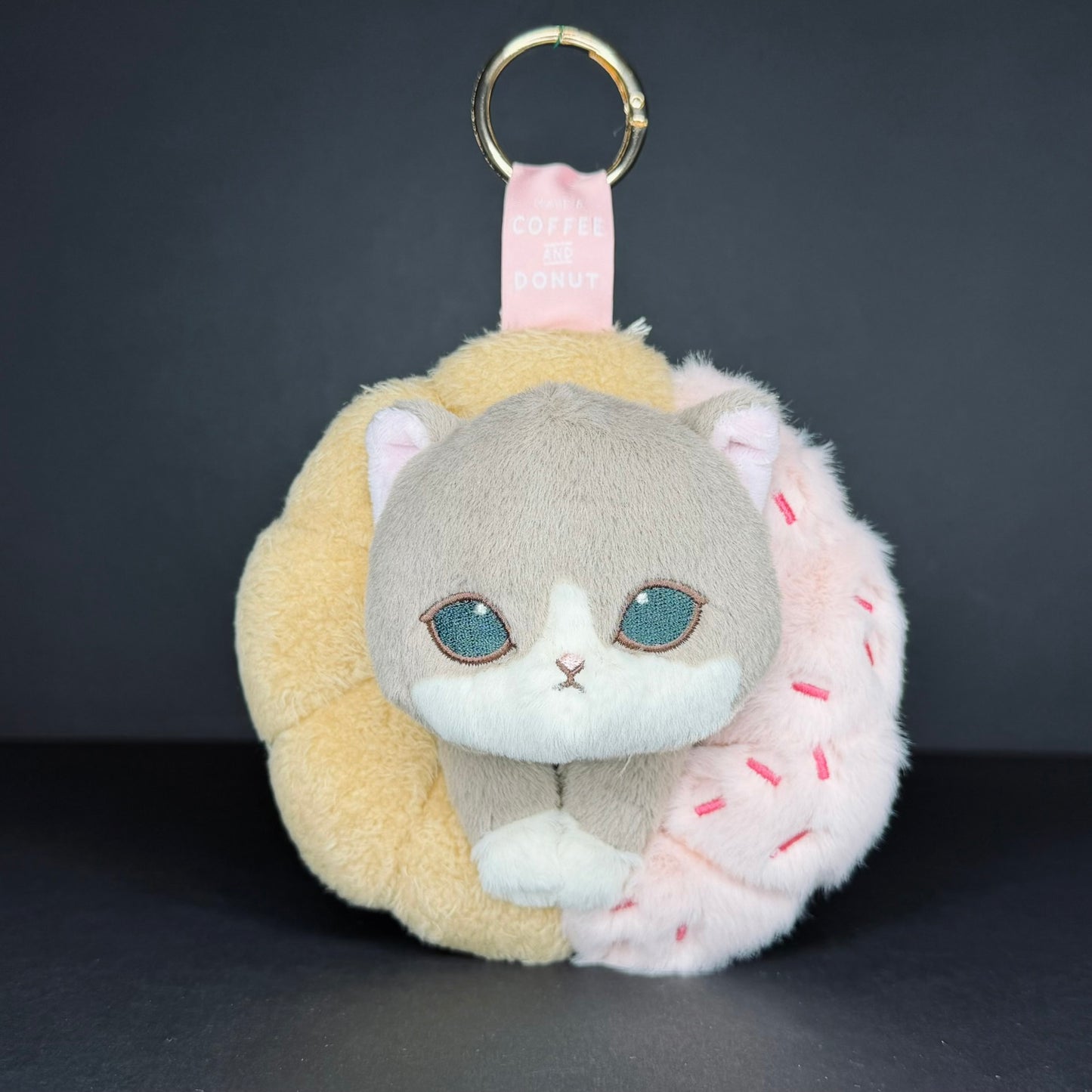 Mofusand Coffee And Donuts Mascot Keyring - Strawberry Cruller