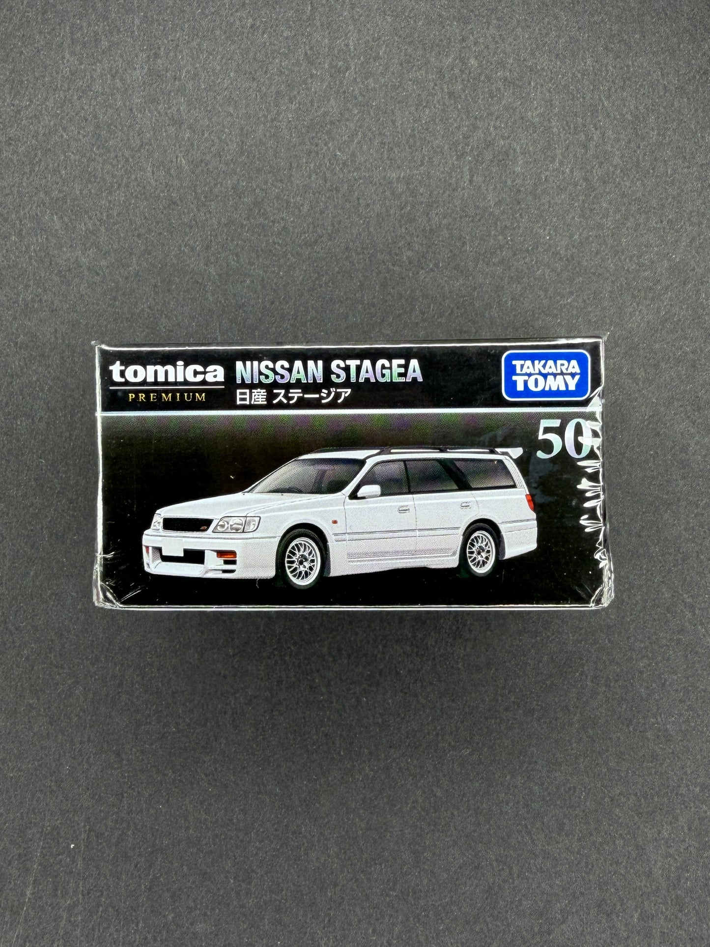Tomica Premium 50 Nissan Stagea