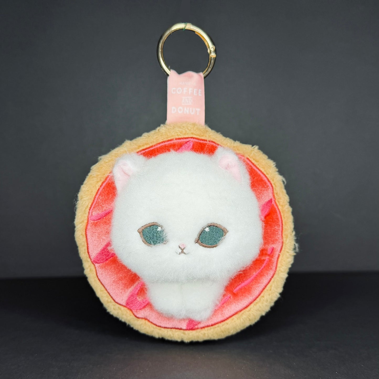 Mofusand Coffee And Donuts Mascot Keyring - Berry Berry Donut