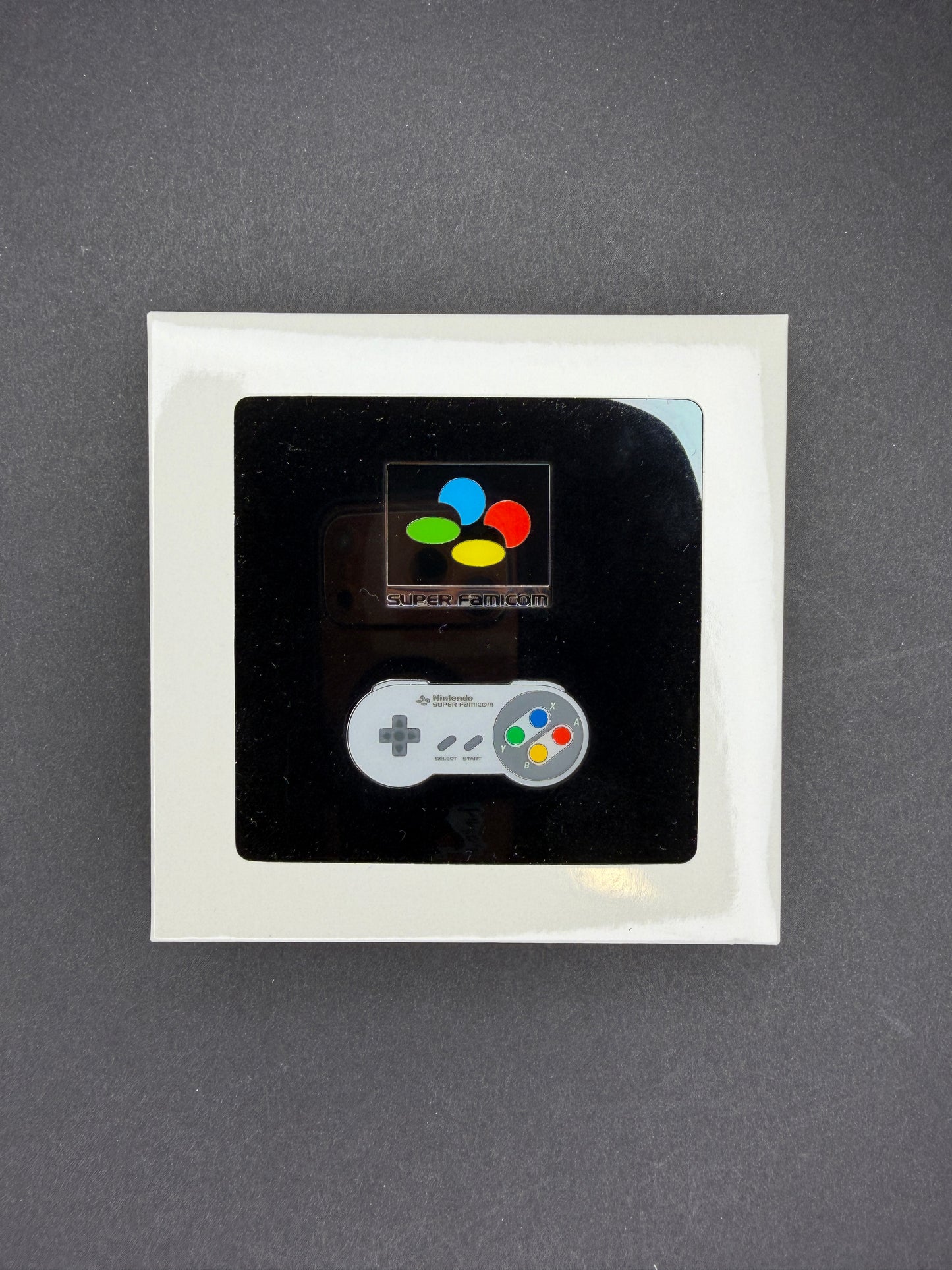 Nintendo Museum - Nintendo Super Famicom Pin Set