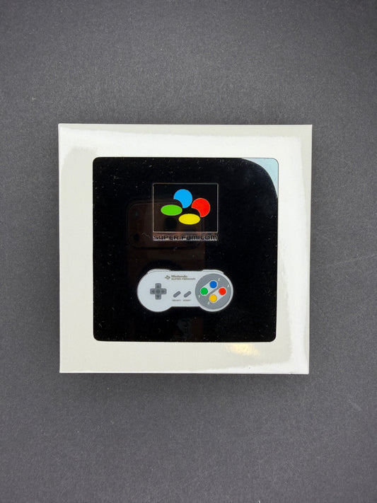 Nintendo Museum - Nintendo Super Famicom Pin Set